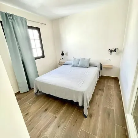 Piso Renovado A 200 Metros De La Playa * Playa Honda